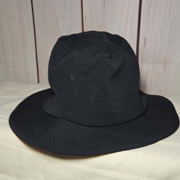 The North Face Classic Black Bucket Hat Size S-M - Picture 3 of 8